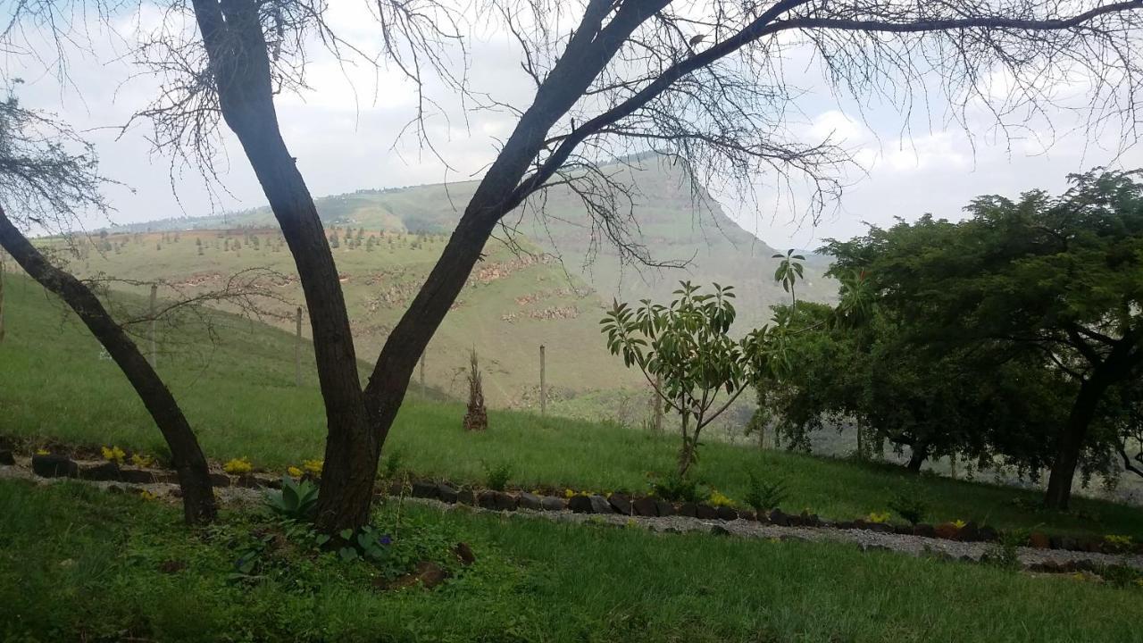 Maili Saba Camp Villa Накуру Екстериор снимка