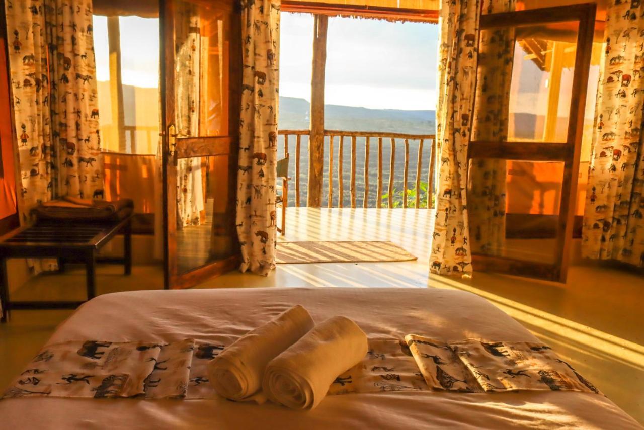 Maili Saba Camp Villa Накуру Екстериор снимка