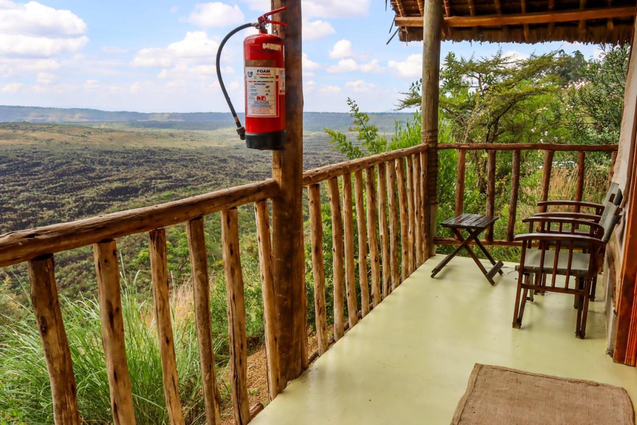 Maili Saba Camp Villa Накуру Екстериор снимка