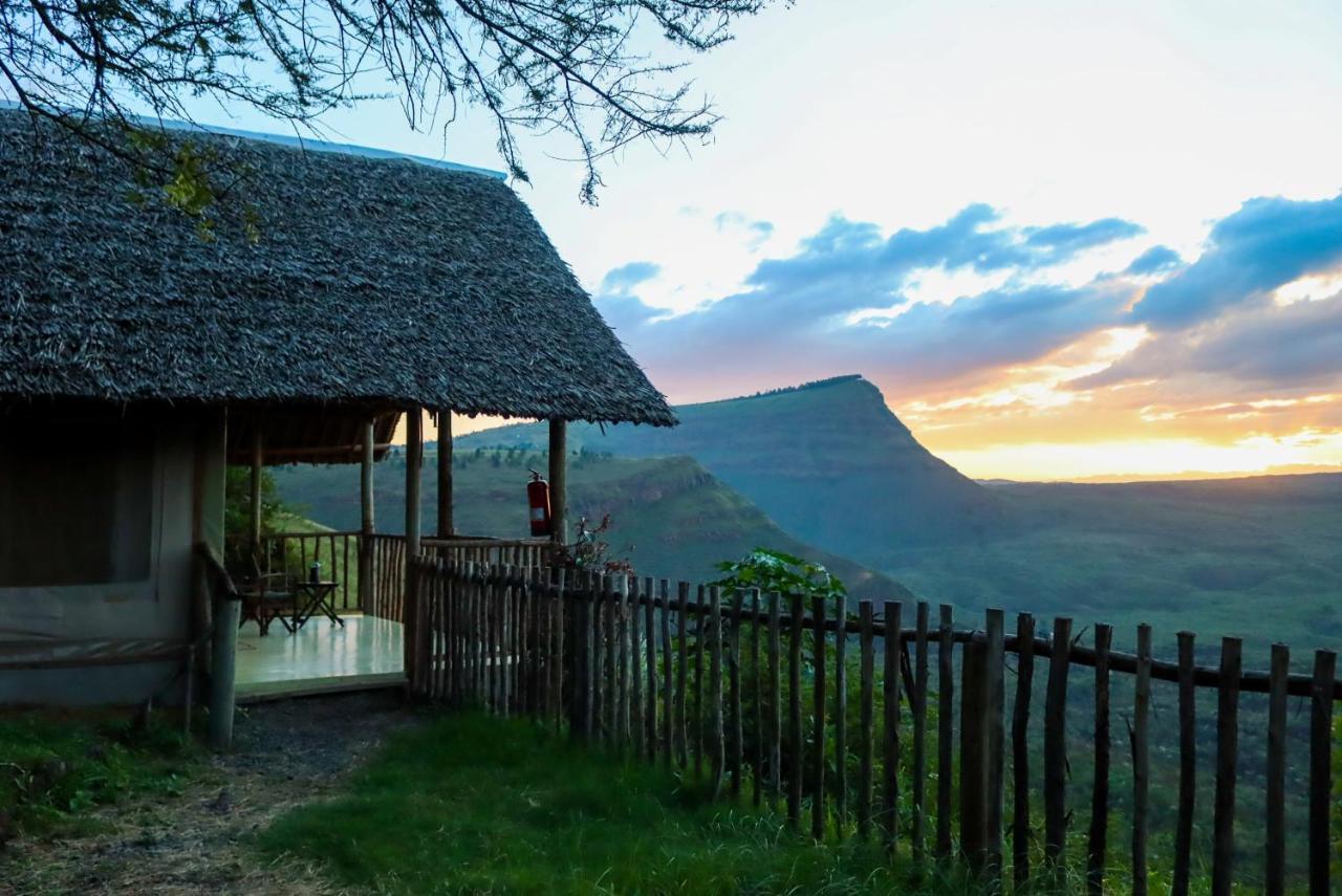 Maili Saba Camp Villa Накуру Екстериор снимка
