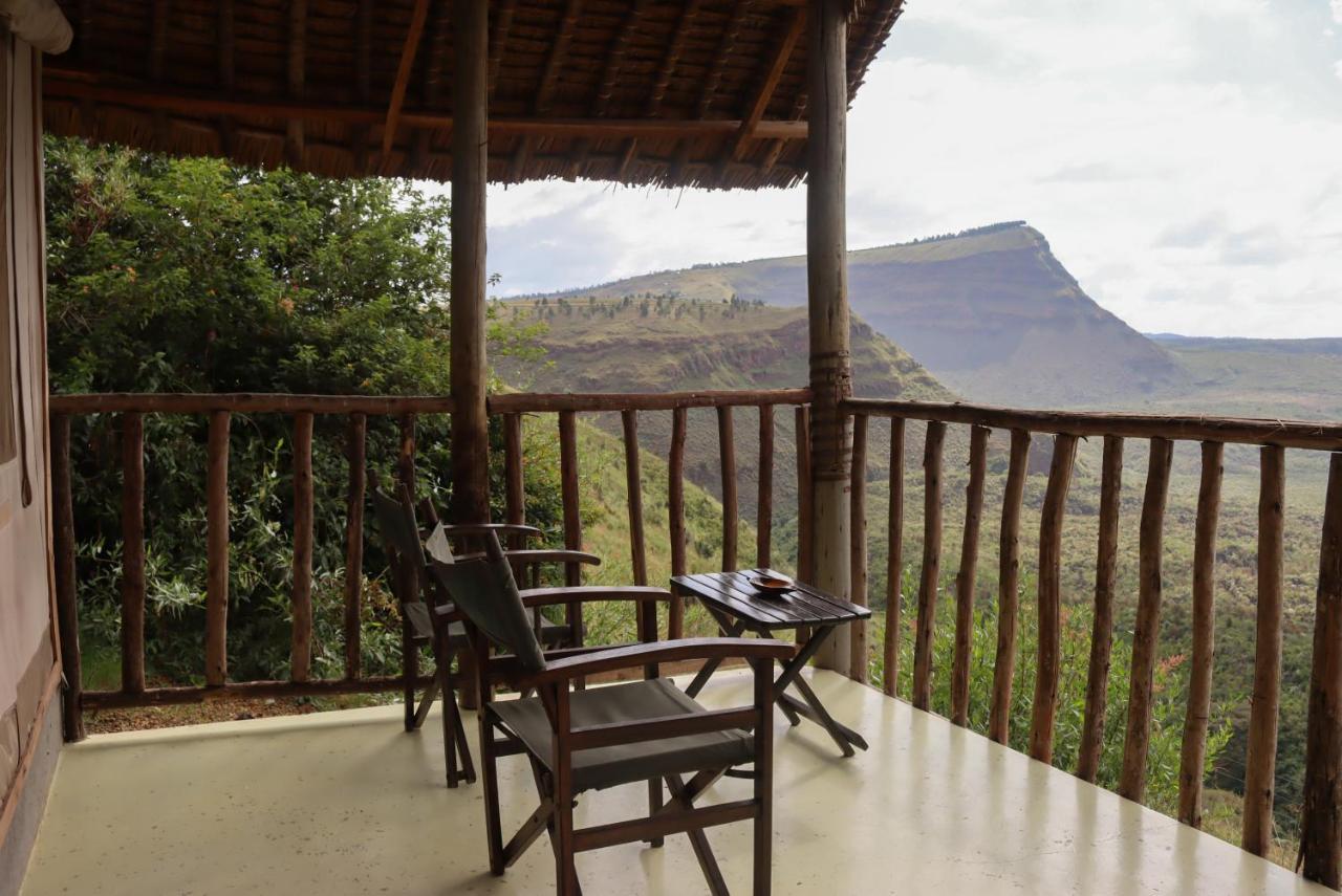 Maili Saba Camp Villa Накуру Екстериор снимка